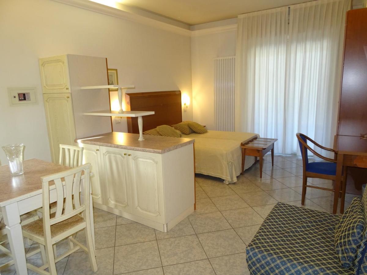 קרביה Residence Rosa Dei Venti מראה חיצוני תמונה